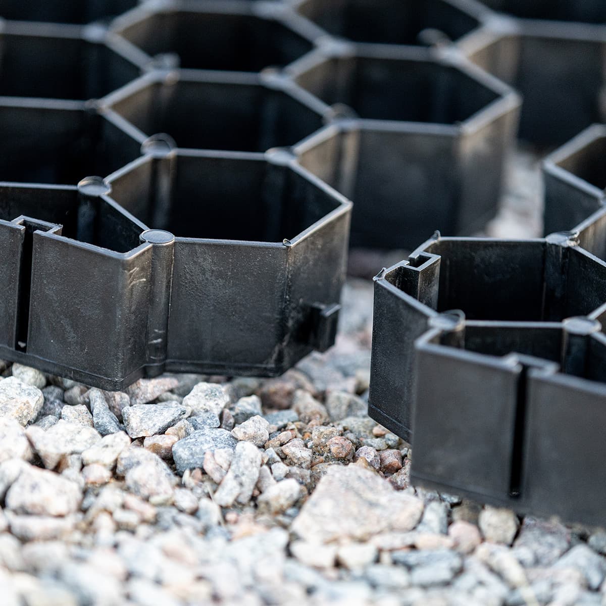 Ground-reinforcing plastic mat 1 m²