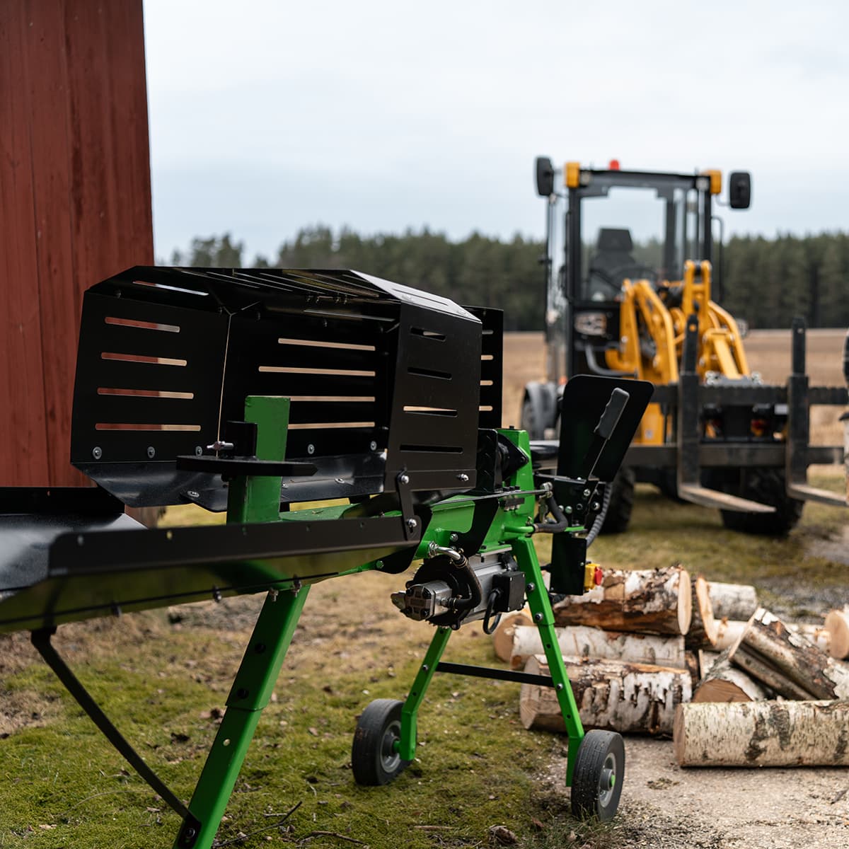 Firewood splitter, electric-powered 7 tonnes, 70 cm