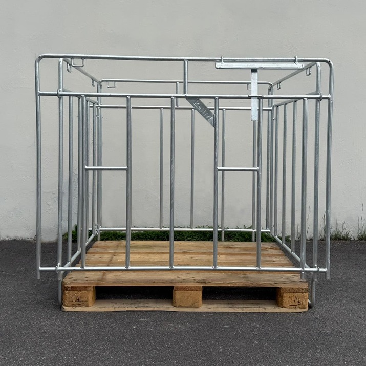 Firewood sack stand for EU and Hydro pallets