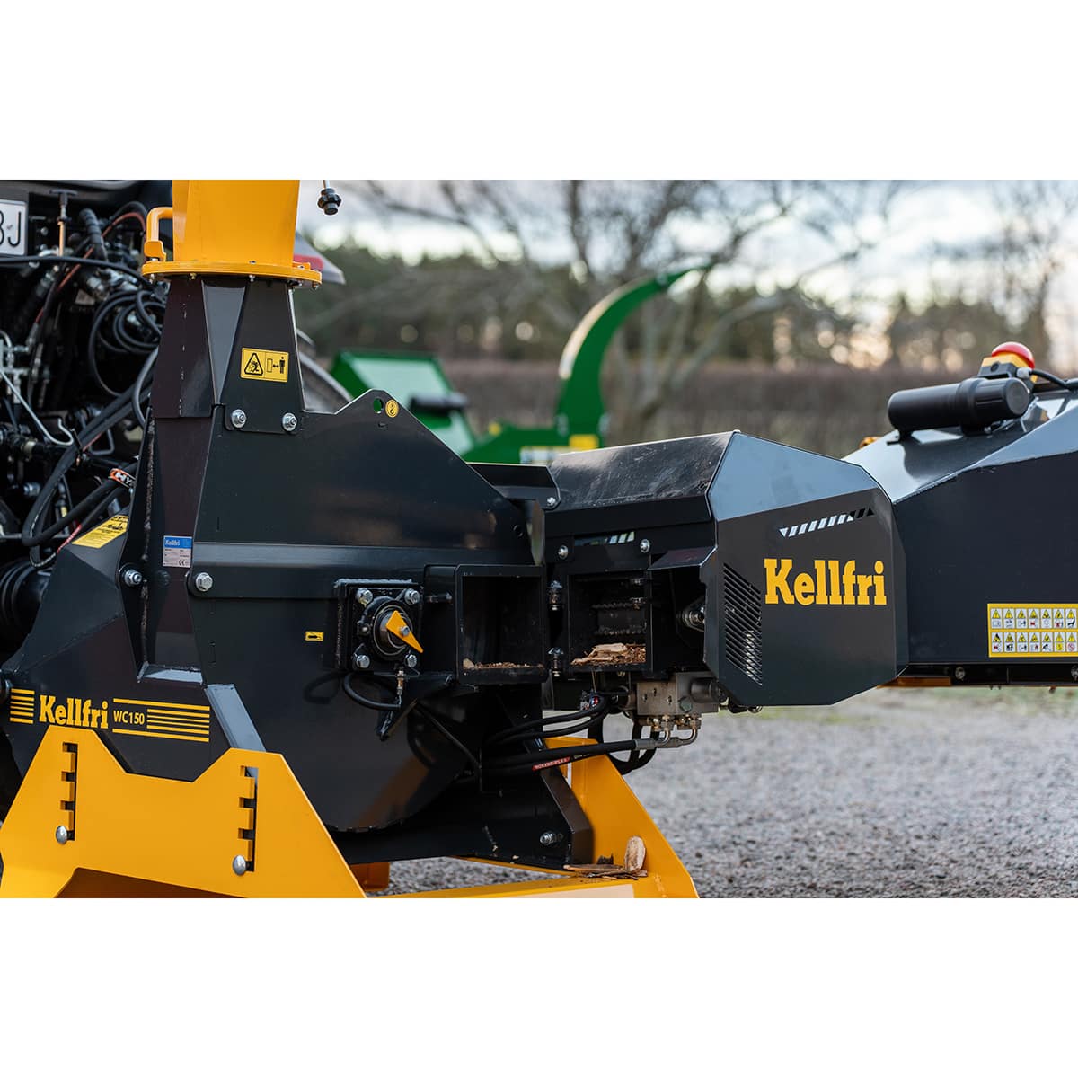 Chipper 150, with antistress hydraulic infeed