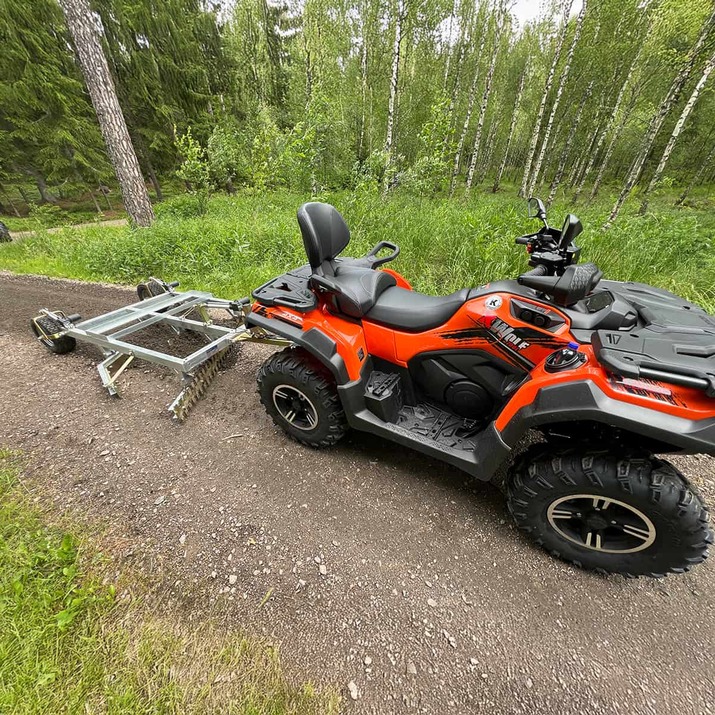 Road drag for ATV, 3-blade with electrical height adjustment function