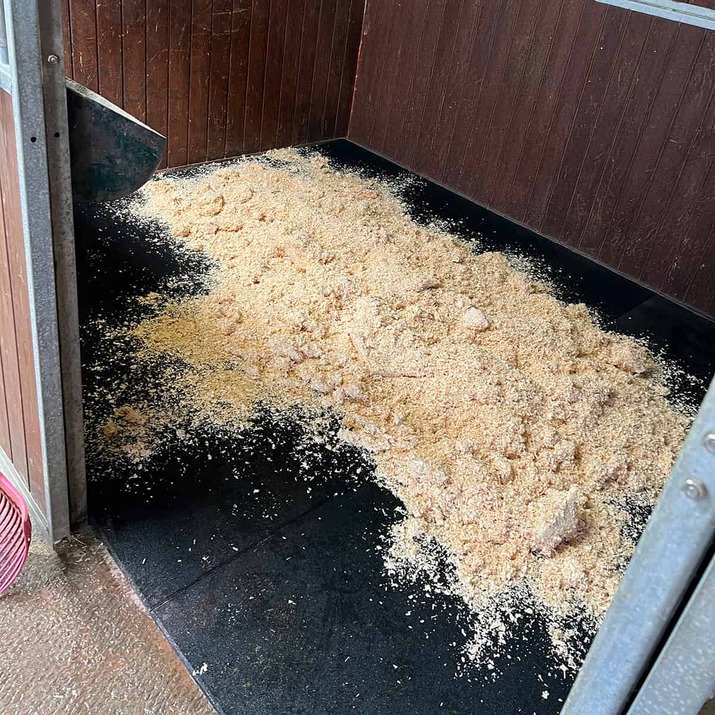 Stable mat 20 mm, 1 x 1 m