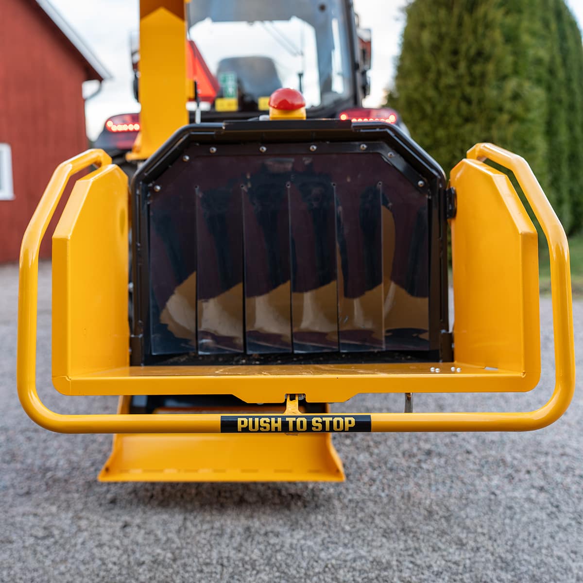 Chipper 150, with antistress hydraulic infeed