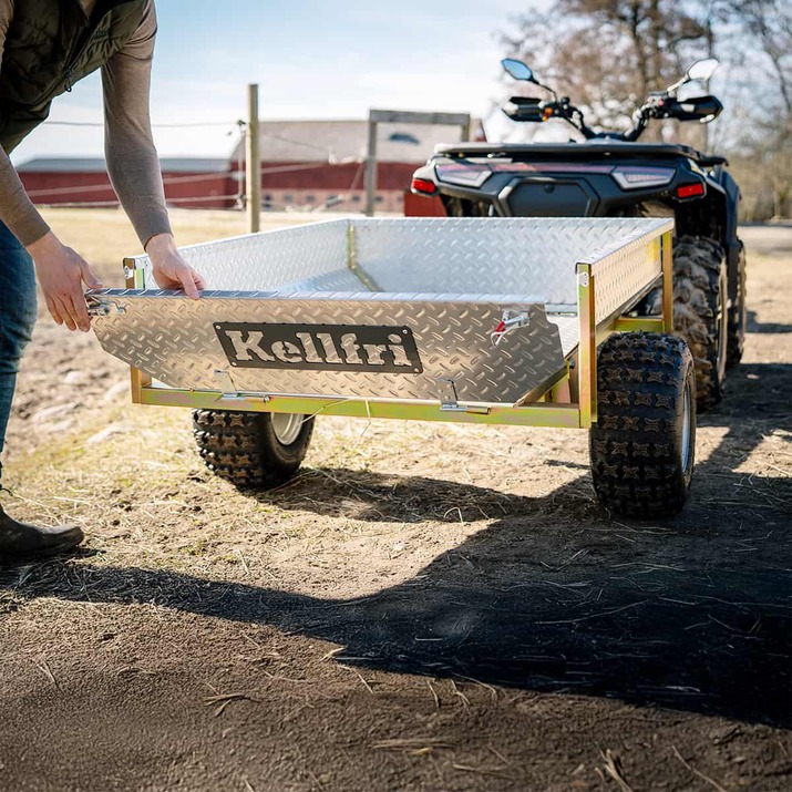 Tipping trailer ATV 500 kg with galvanized tread plate