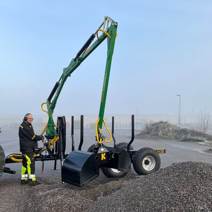 Grapple bucket for forestry trailer, 55 cm