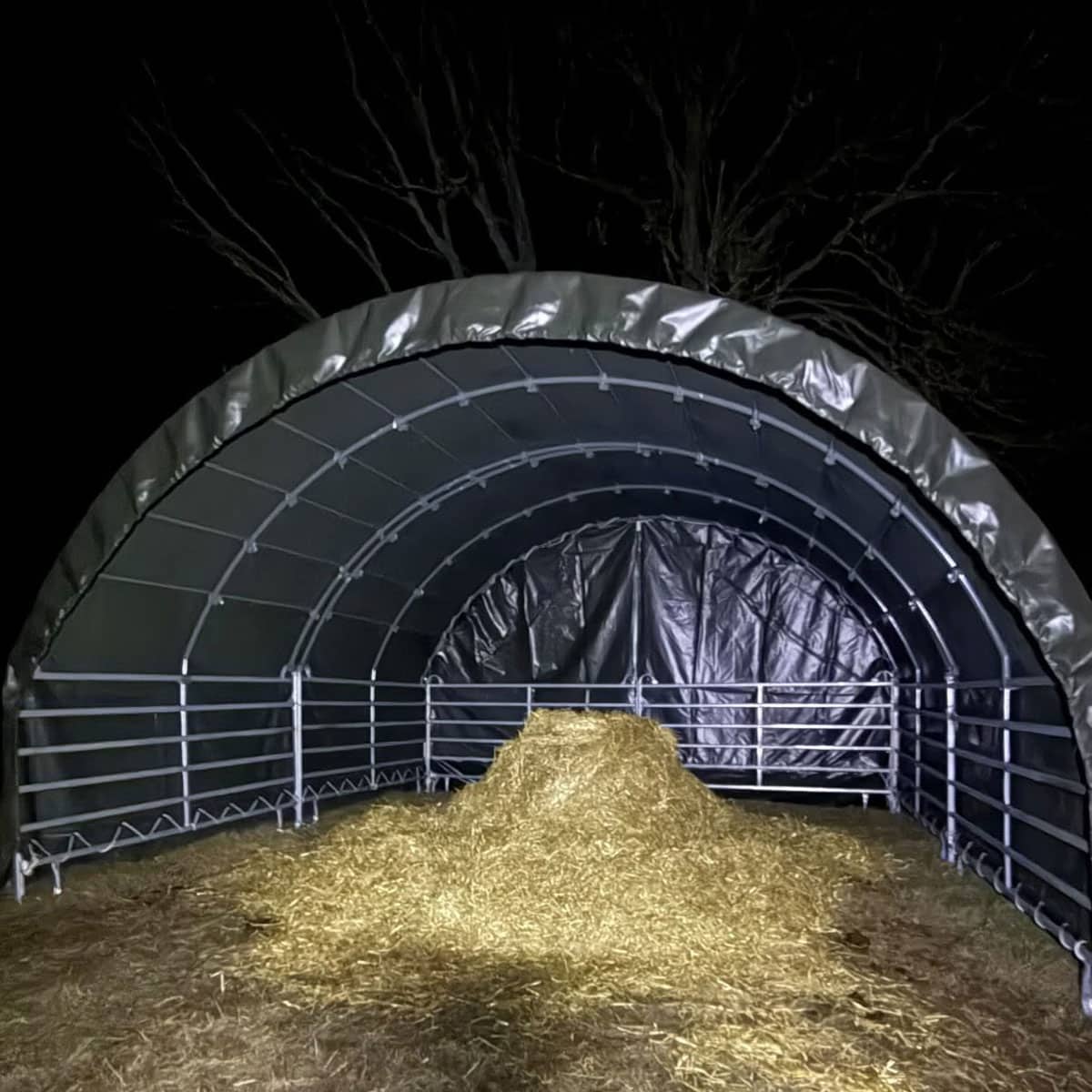 Wind shelter 6 x 6 m