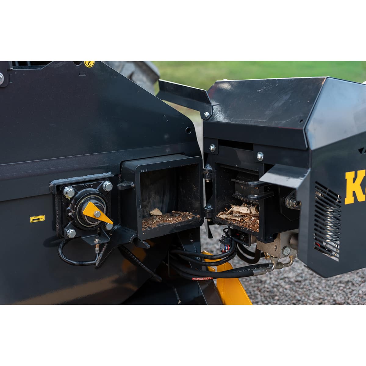 Chipper 150, with antistress hydraulic infeed