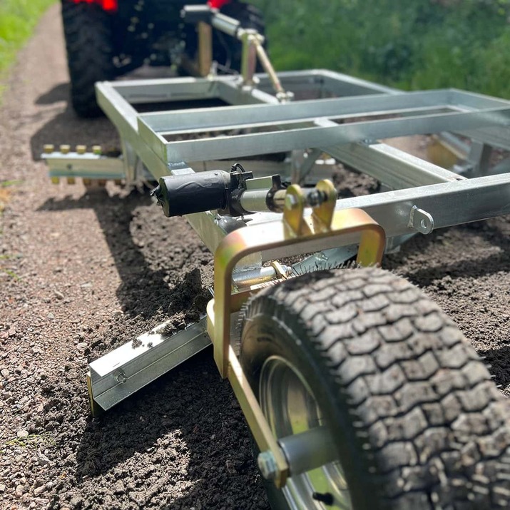 Road drag for ATV, 3-blade with electrical height adjustment function