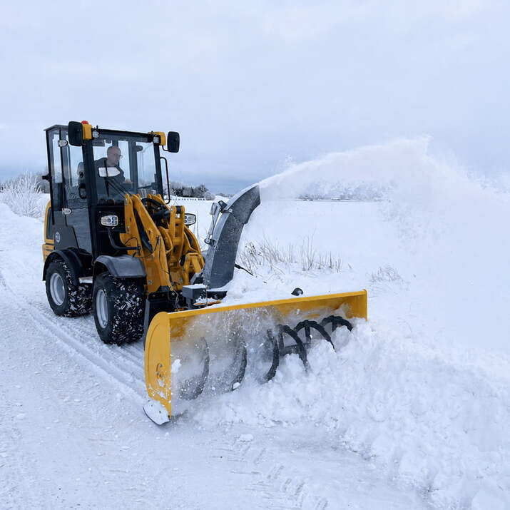 Snow blower hydraulic 1.5 m, bolted Three-point attachment