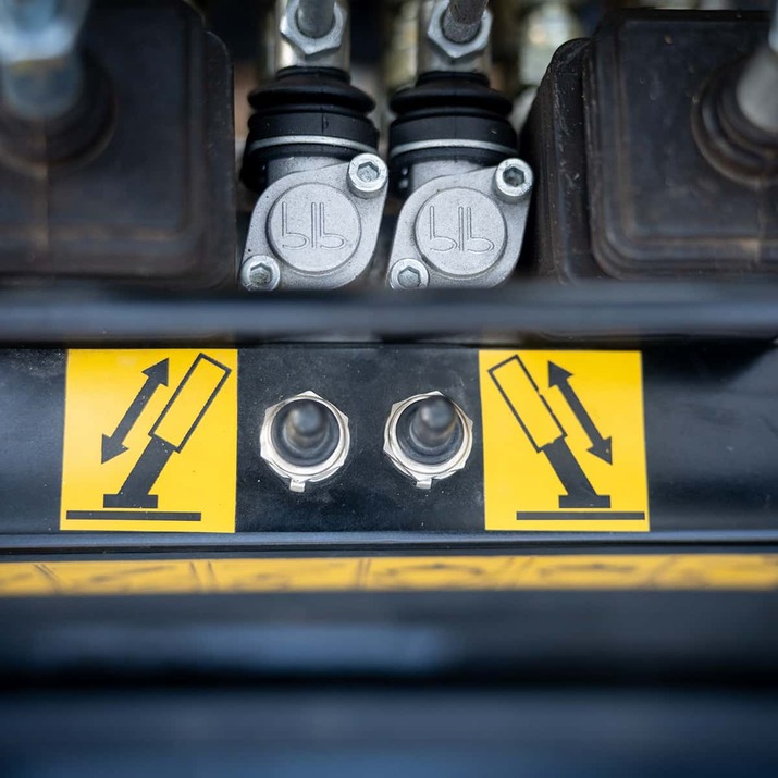 3-tonne forestry trailer ATV with 4,2 m crane