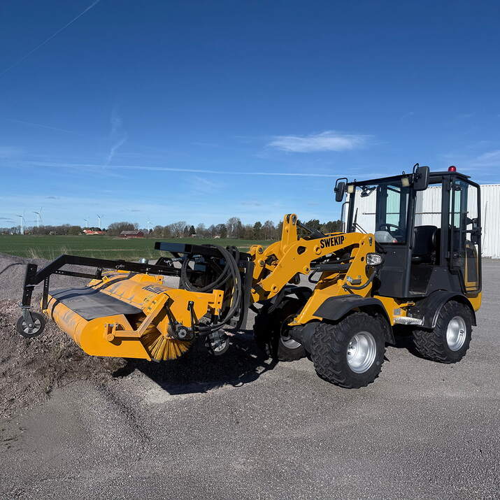 Sweeper with collector