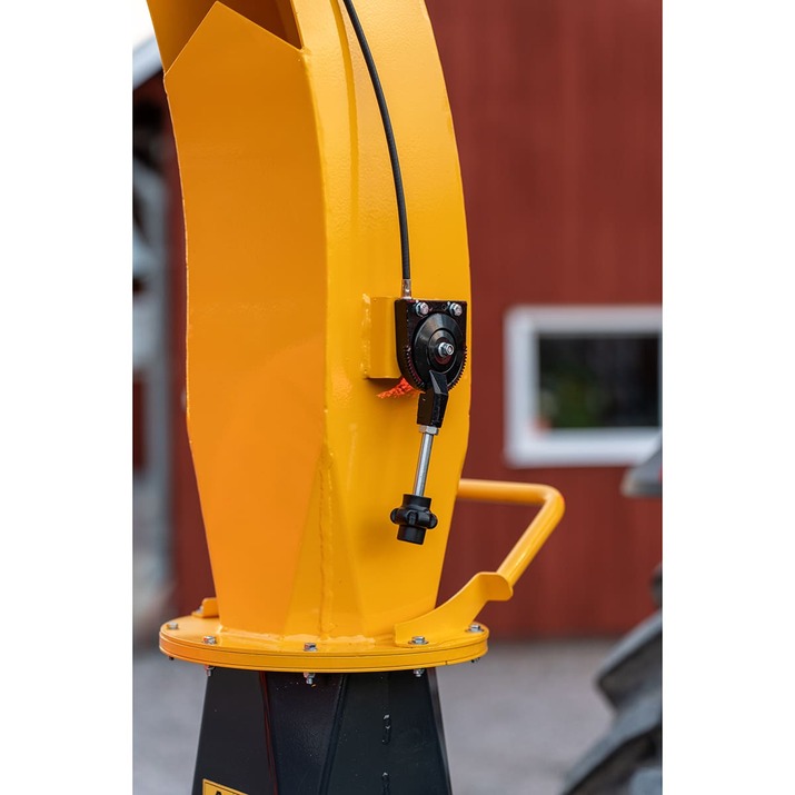 Chipper 150, with antistress hydraulic infeed