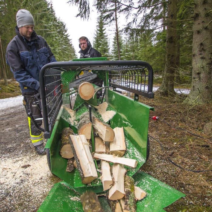 Log cutter and splitter, electric-powered