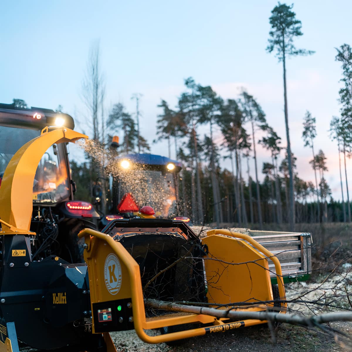 Chipper 150, with antistress hydraulic infeed