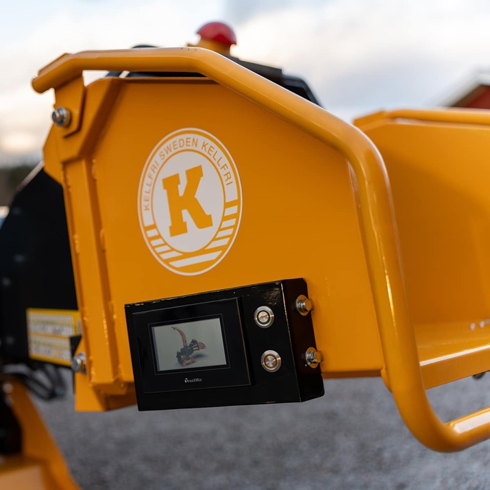 Chipper 150, with antistress hydraulic infeed