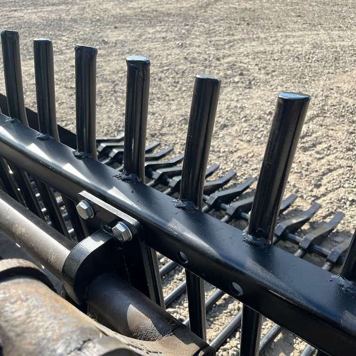Stone sorting fork 2.0 m, bolted Trima attachment