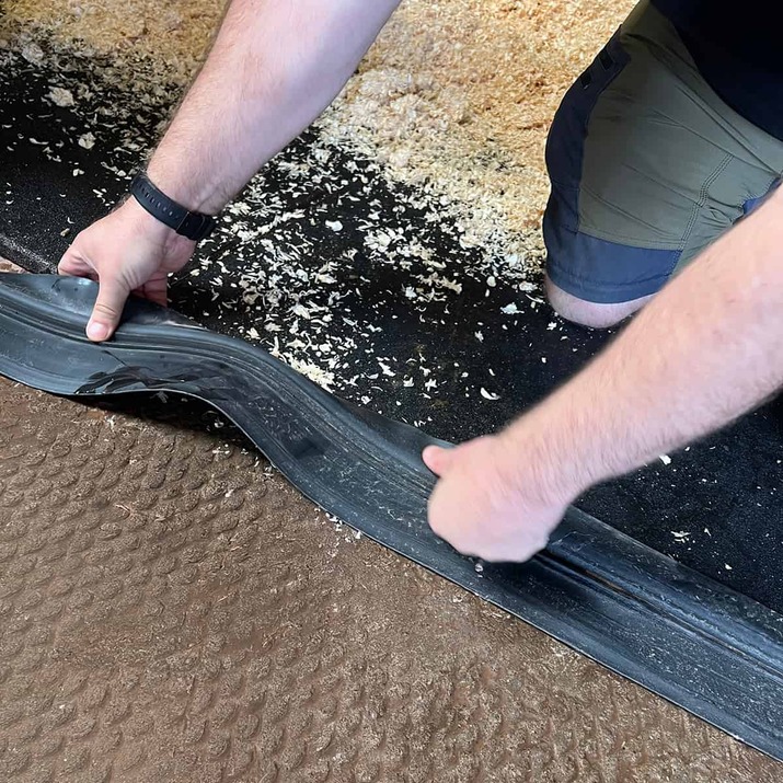 Stable mat 20 mm, 1 x 1 m