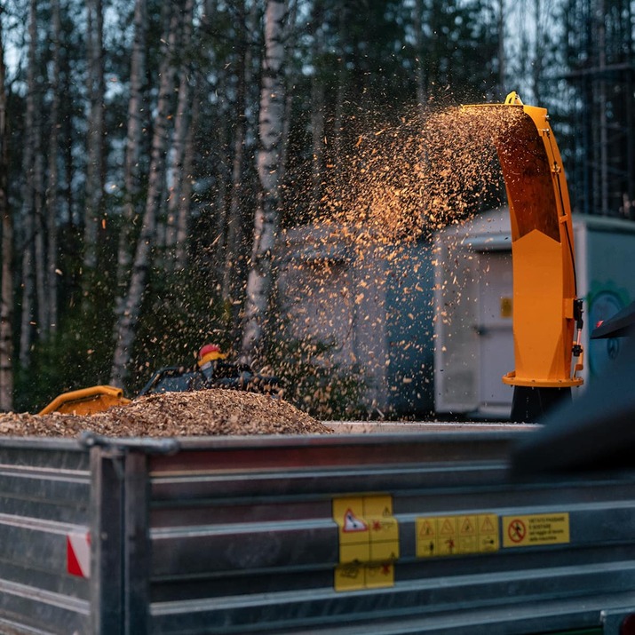 Chipper 150, with antistress hydraulic infeed