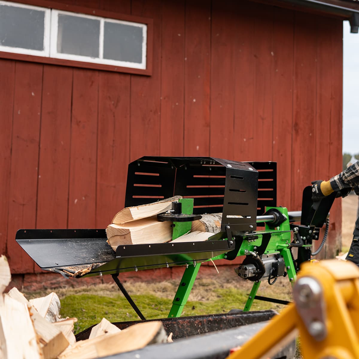 Firewood splitter, electric-powered 7 tonnes, 70 cm