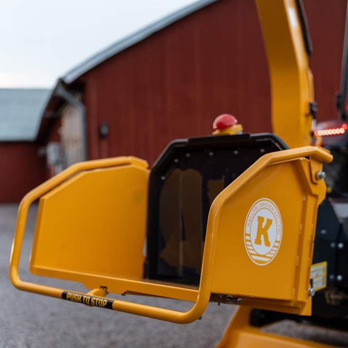 Chipper 150, with antistress hydraulic infeed