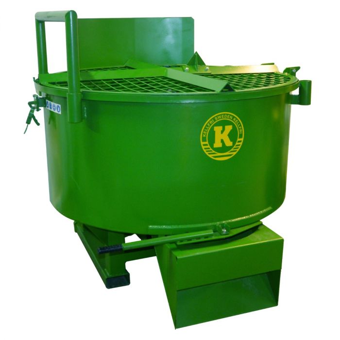 Cement mixer, 800 l mixing volume, tractoroperated.