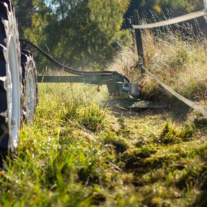 Strimmer, front mounted, with attachment to fit Trima