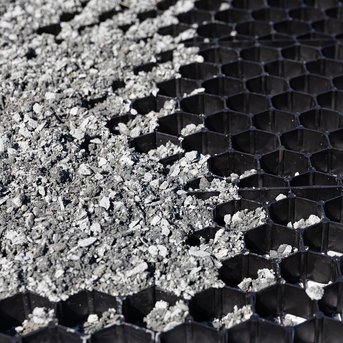 Ground-reinforcing plastic mat 1 m²