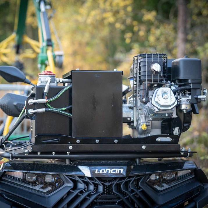 3-tonne forestry trailer ATV with 4,2 m crane