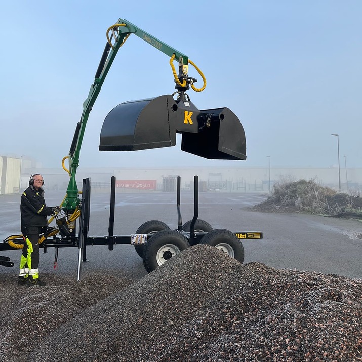 Grapple bucket for forestry trailer, 55 cm