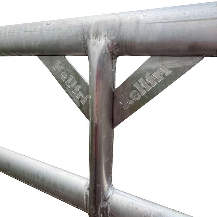 Aluminium head gate with base supports
