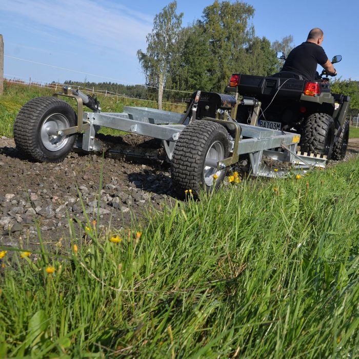 Road drag for ATV, 3-blade with electrical height adjustment function